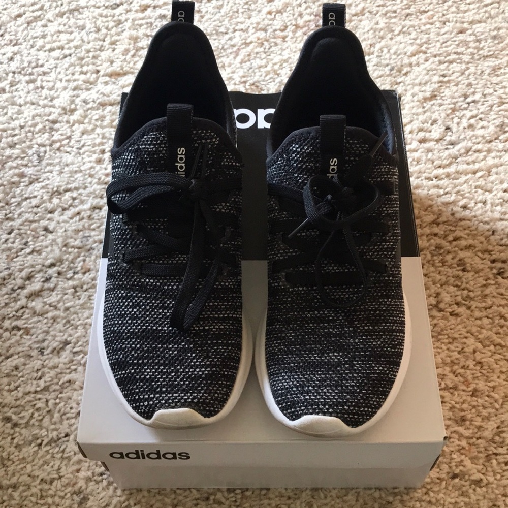 EUC adidas cloudfoam shoe